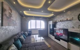 Sweet Home Apartment